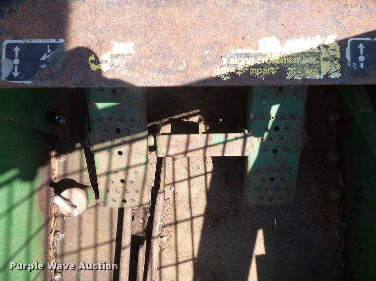 image for item DV9442 John Deere 60 skid steer