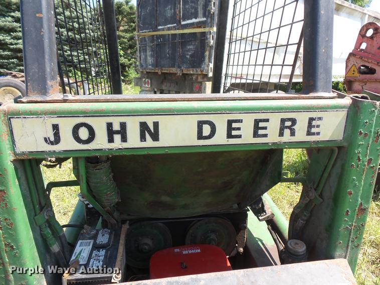 image for item DV9442 John Deere 60 skid steer