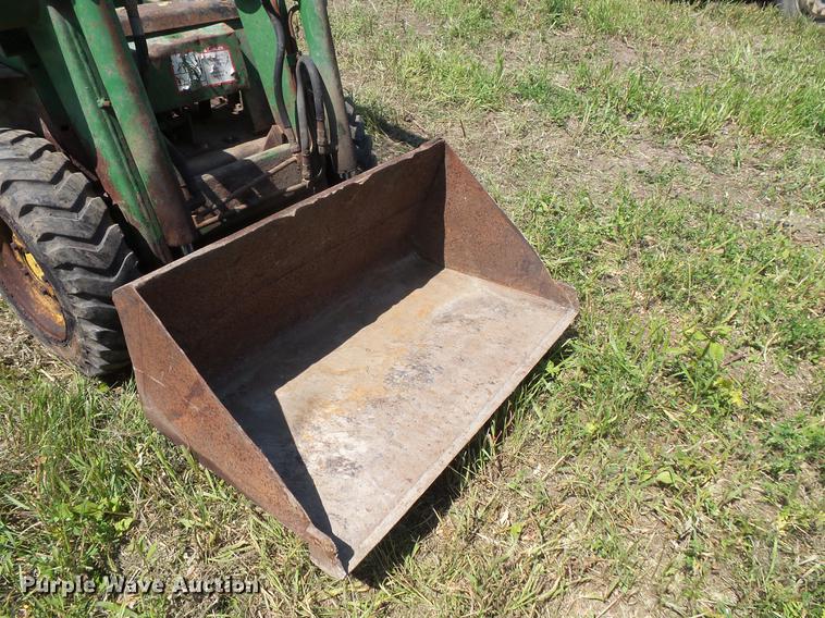 image for item DV9442 John Deere 60 skid steer