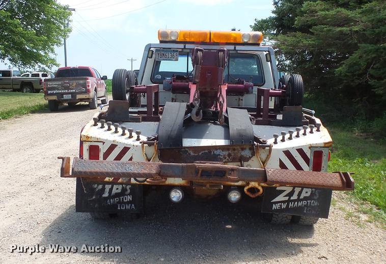 image for item DV9446 1991 Ford F450 tow truck