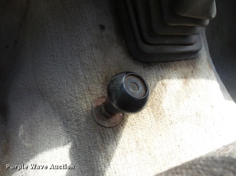 image for item DV9446 1991 Ford F450 tow truck