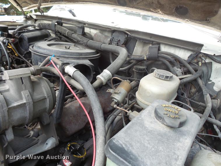 image for item DV9446 1991 Ford F450 tow truck