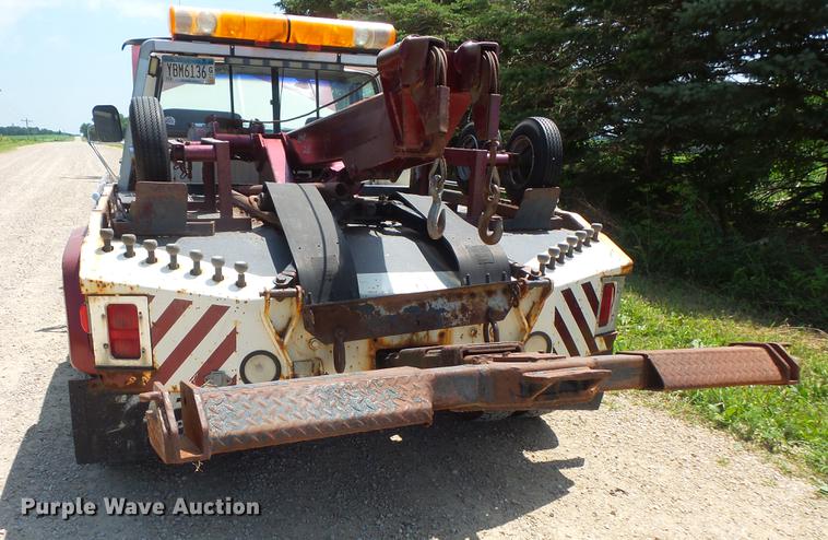 image for item DV9446 1991 Ford F450 tow truck