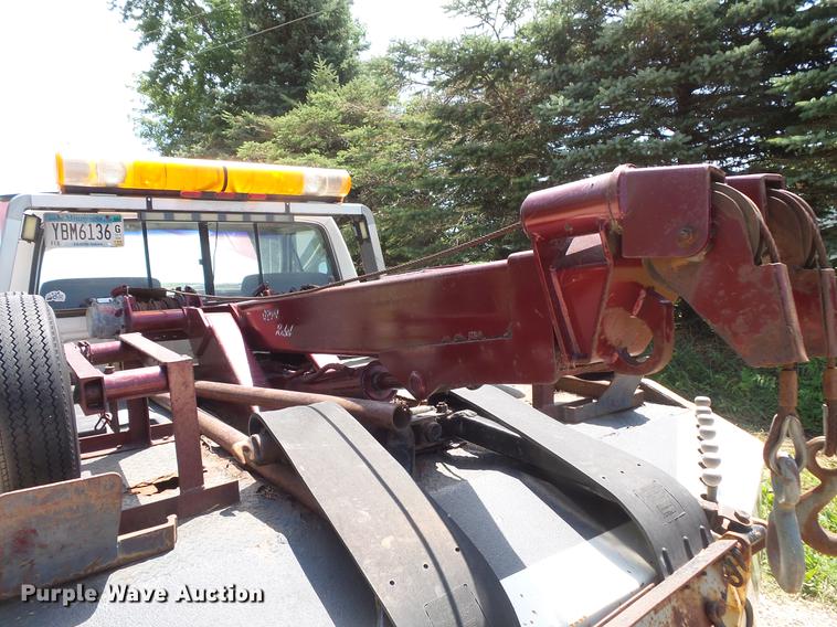 image for item DV9446 1991 Ford F450 tow truck