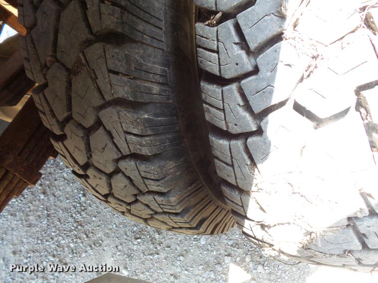 image for item DV9446 1991 Ford F450 tow truck