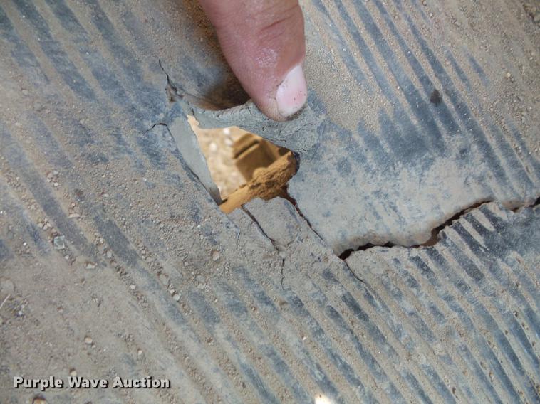 image for item DV9447 2000 International 4700 rollback truck