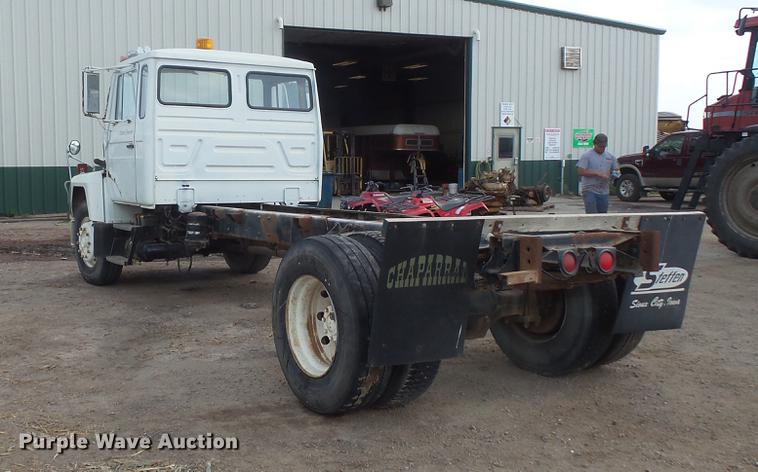 image for item DV9463 1988 Mack CS250P truck cab and chassis