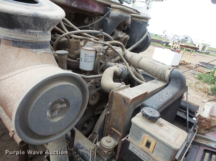 image for item DV9463 1988 Mack CS250P truck cab and chassis