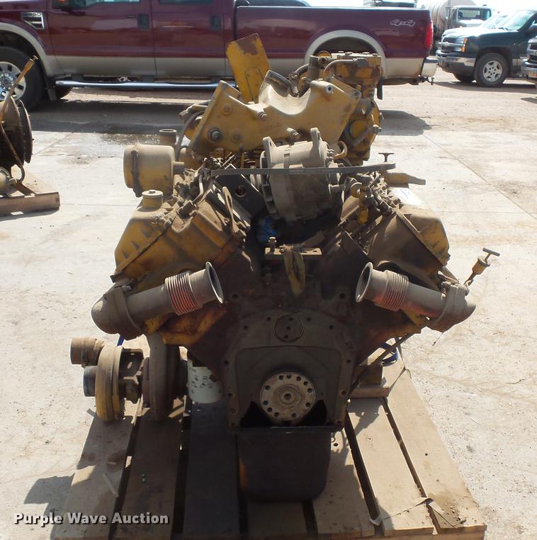 image for item DV9464 Caterpillar 3208 eight cylinder turbo diesel engine