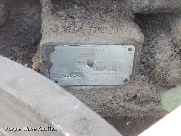 image for item DV9464 Caterpillar 3208 eight cylinder turbo diesel engine