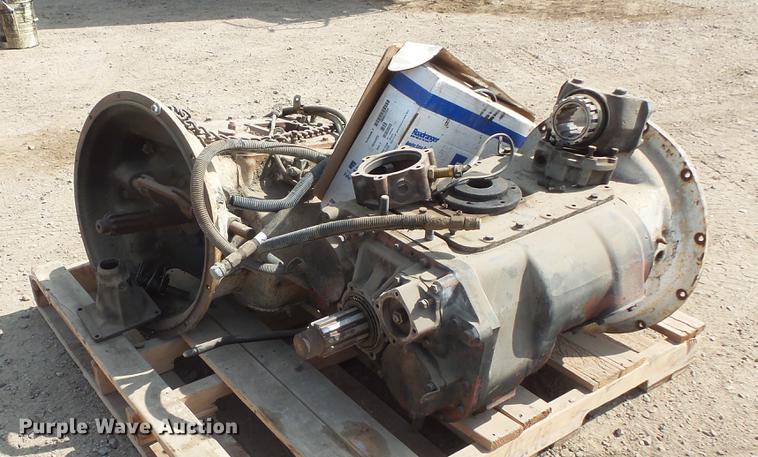 image for item DV9467 (2) Eaton Fuller transmissions