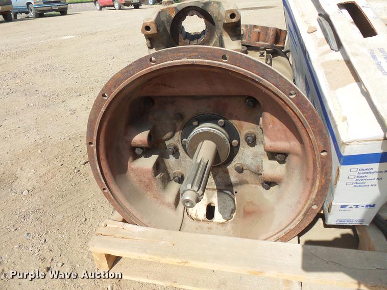 image for item DV9467 (2) Eaton Fuller transmissions