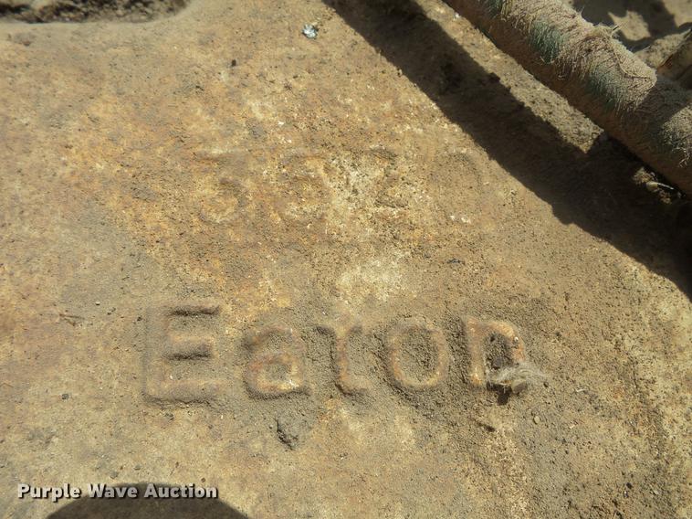 image for item DV9467 (2) Eaton Fuller transmissions