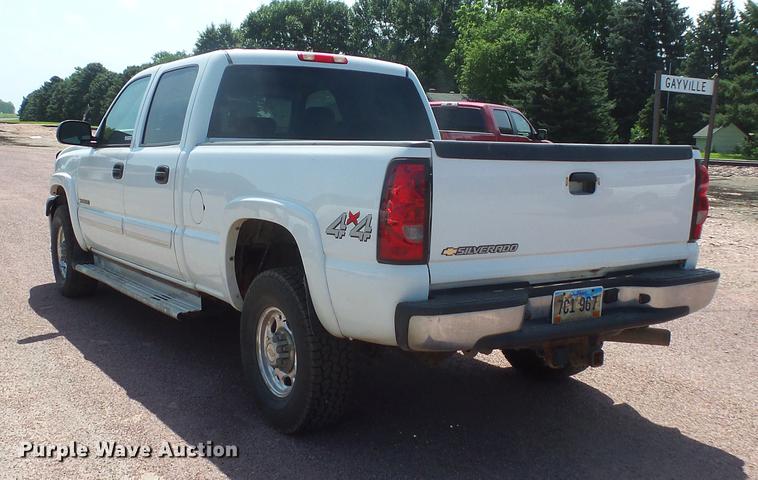 image for item DV9474 2006 Chevrolet Silverado 2500 Crew Cab pickup truck
