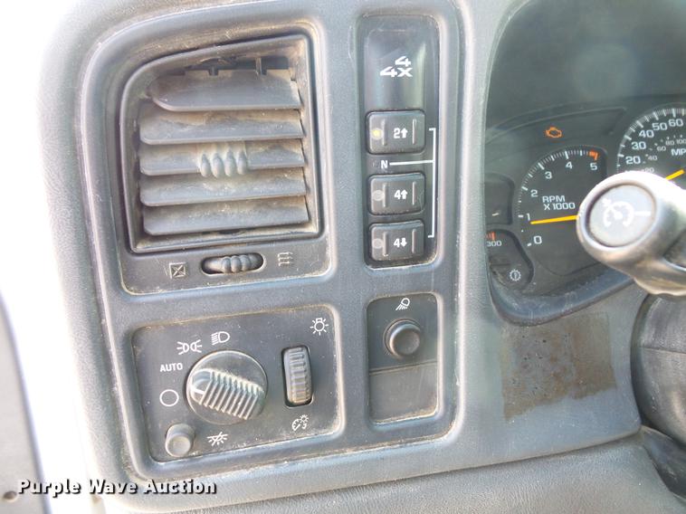 image for item DV9474 2006 Chevrolet Silverado 2500 Crew Cab pickup truck