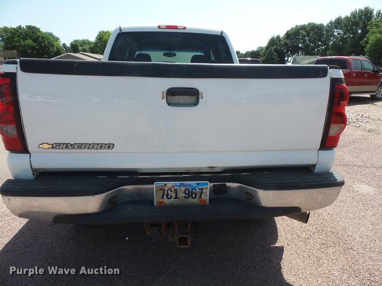 image for item DV9474 2006 Chevrolet Silverado 2500 Crew Cab pickup truck
