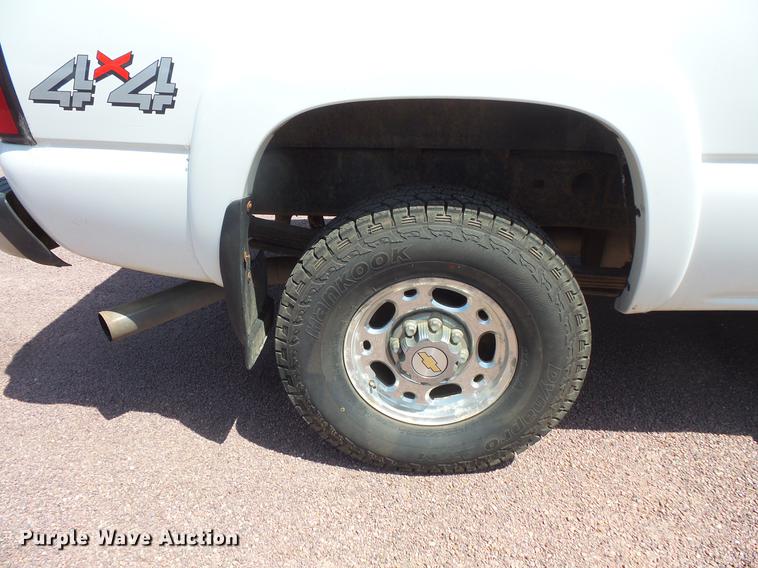 image for item DV9474 2006 Chevrolet Silverado 2500 Crew Cab pickup truck