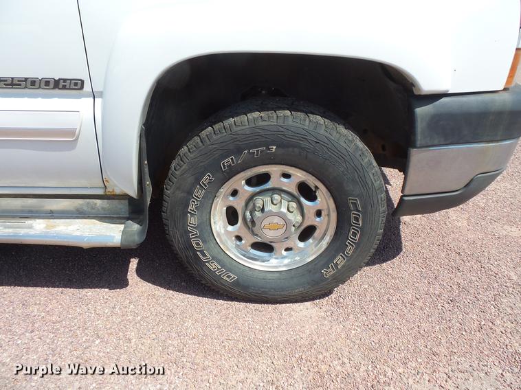 image for item DV9474 2006 Chevrolet Silverado 2500 Crew Cab pickup truck