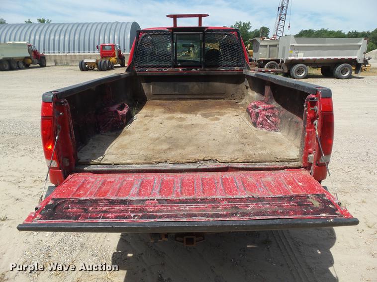 image for item DZ9397 2005 Ford F350 Super Duty XL Crew Cab pickup truck