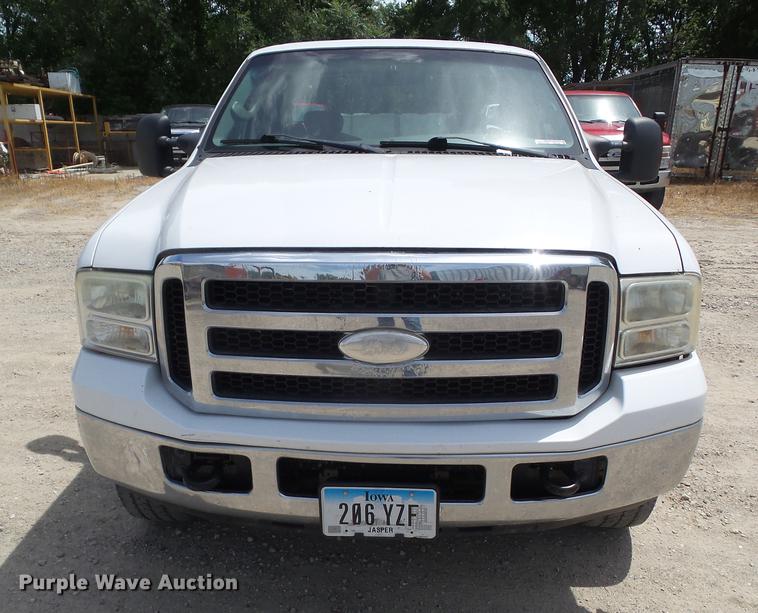 image for item DZ9398 2006 Ford F250 Super Duty SuperCab pickup truck