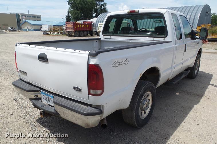 image for item DZ9398 2006 Ford F250 Super Duty SuperCab pickup truck