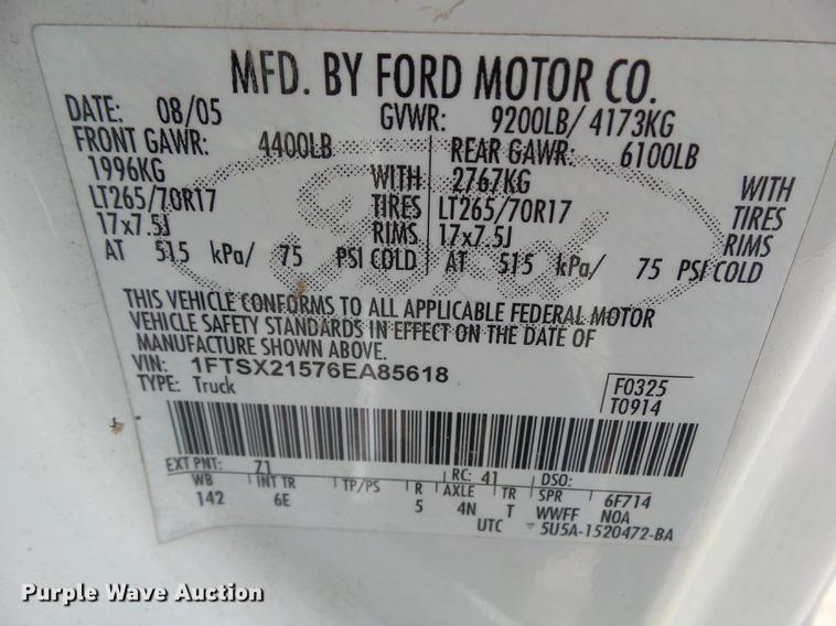 image for item DZ9398 2006 Ford F250 Super Duty SuperCab pickup truck