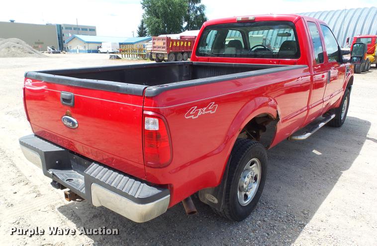 image for item DZ9400 2008 Ford F250 Super Duty SuperCab pickup truck