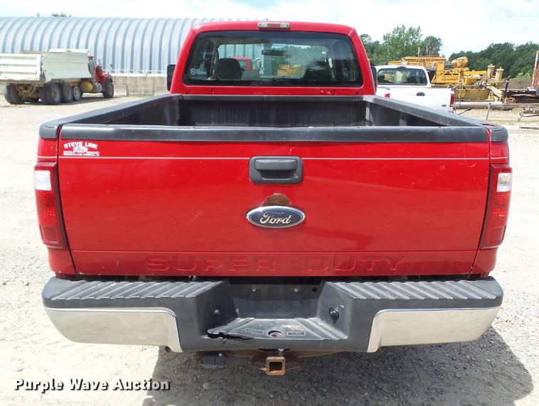 image for item DZ9400 2008 Ford F250 Super Duty SuperCab pickup truck