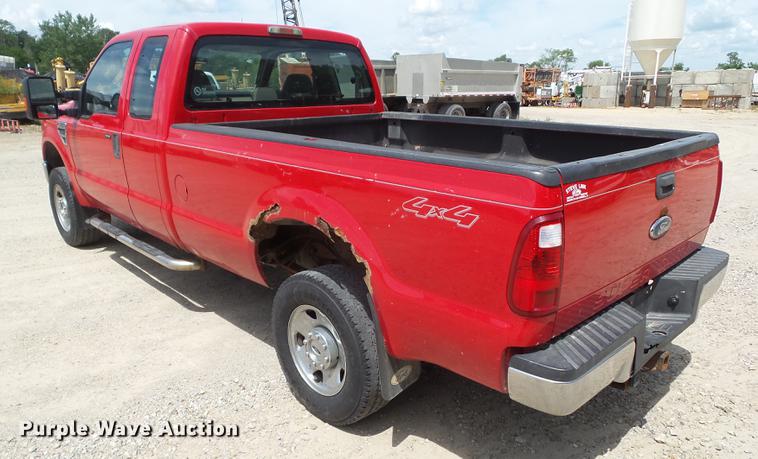 image for item DZ9400 2008 Ford F250 Super Duty SuperCab pickup truck