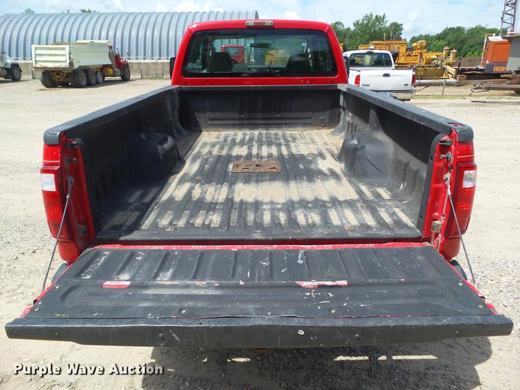 image for item DZ9400 2008 Ford F250 Super Duty SuperCab pickup truck