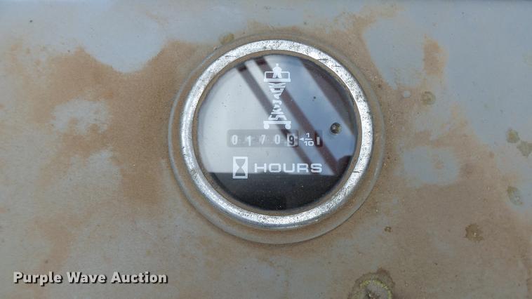 image for item EF9169 Sky Jack SJIII 3220 scissor lift