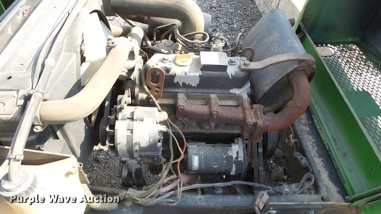 image for item EF9205 John Deere F935 lawn mower