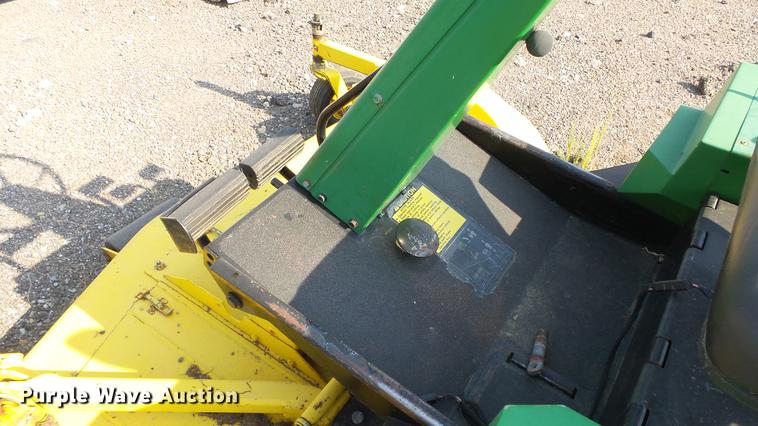image for item EF9205 John Deere F935 lawn mower