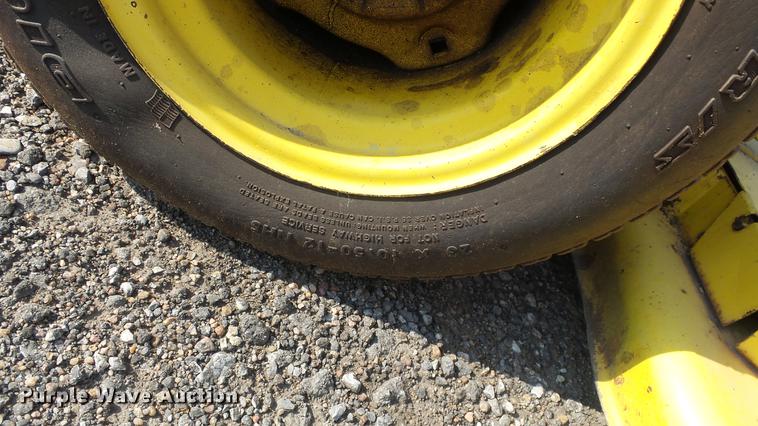 image for item EF9205 John Deere F935 lawn mower