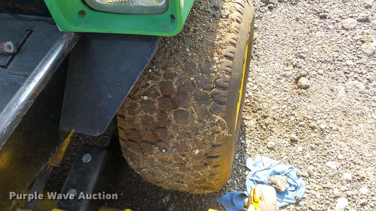 image for item EF9205 John Deere F935 lawn mower