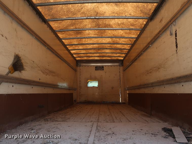 image for item EF9779 1991 GMC TopKick C5500 box truck