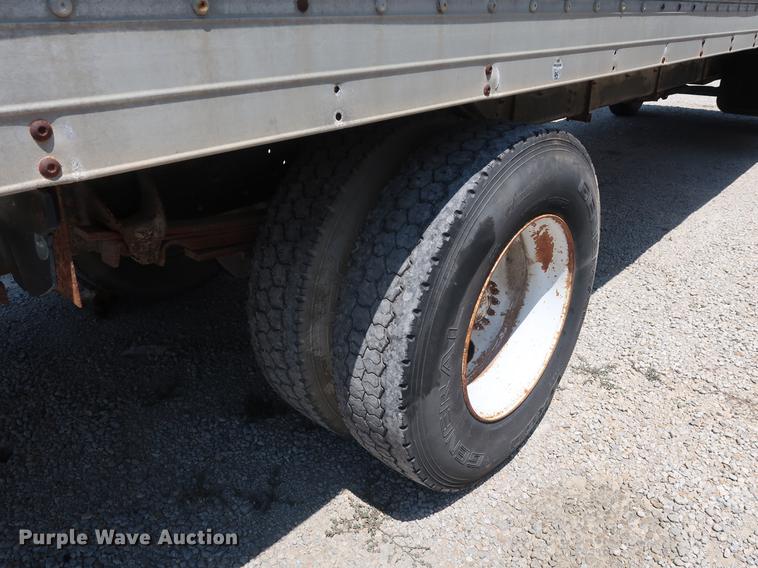 image for item EF9779 1991 GMC TopKick C5500 box truck