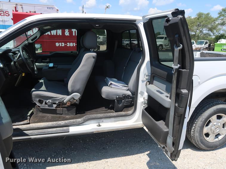 image for item EF9781 2012 Ford F150 SuperCab pickup truck