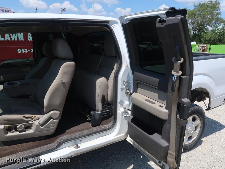 image for item EF9782 2010 Ford F150 SuperCab pickup truck