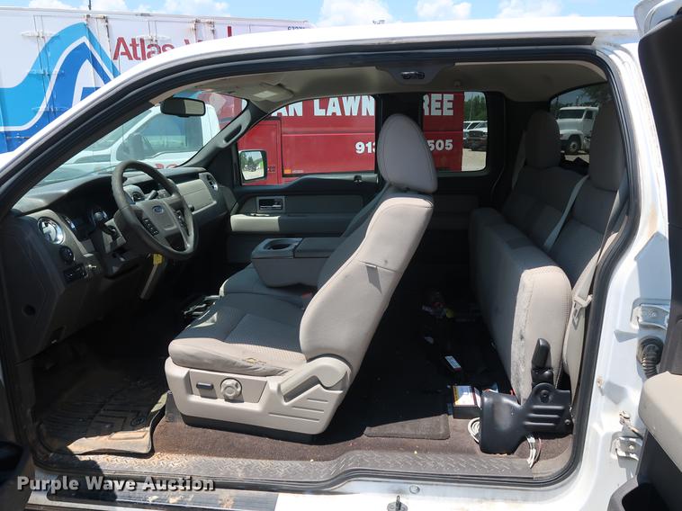 image for item EF9783 2010 Ford F150 SuperCab pickup truck