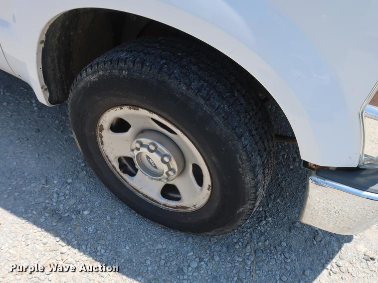image for item EF9784 2008 Ford F350 Super Duty pickup truck