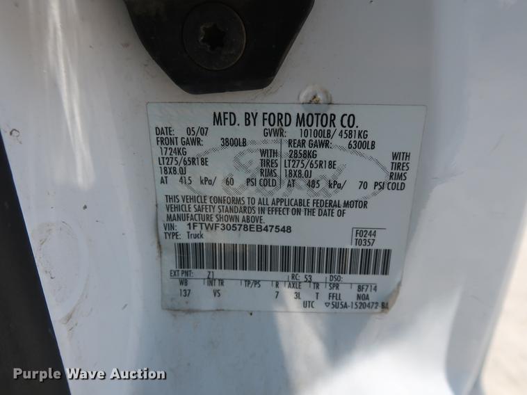 image for item EF9784 2008 Ford F350 Super Duty pickup truck