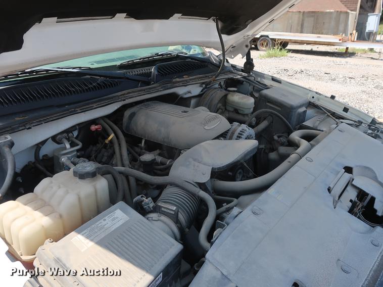 image for item EF9798 2007 Chevrolet Silverado 1500 pickup truck