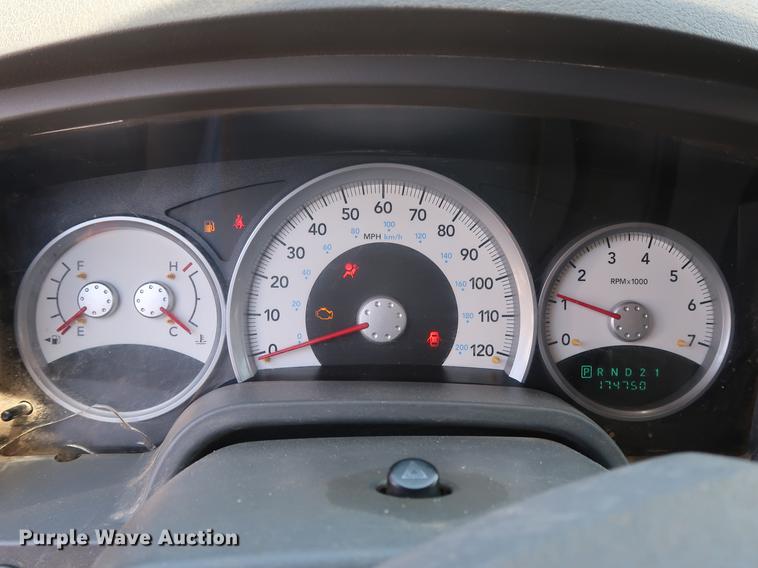 image for item EF9799 2006 Dodge Dakota Club Cab pickup truck