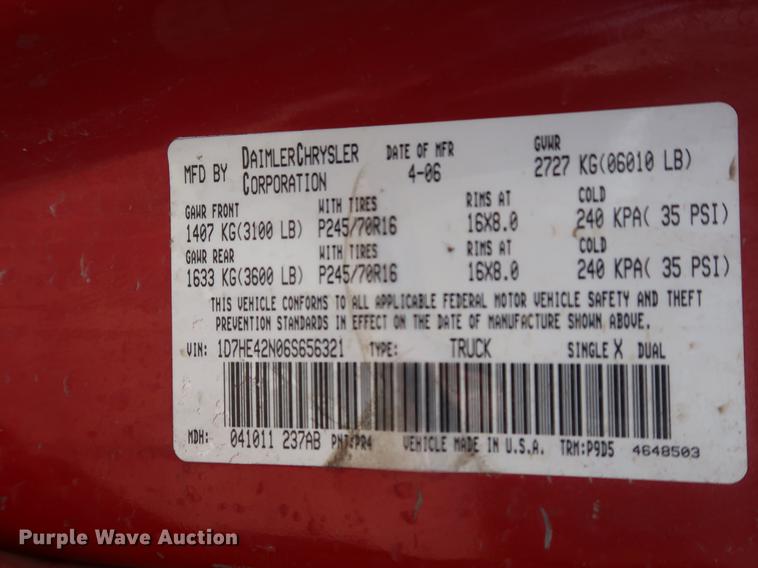 image for item EF9799 2006 Dodge Dakota Club Cab pickup truck