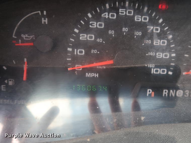 image for item EF9802 2004 Ford F550 Super Duty flatbed truck