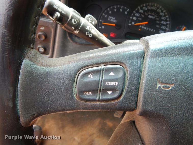 image for item EK9602 2007 Chevrolet Silverado Classic 1500 LT Ext. Cab pickup truck