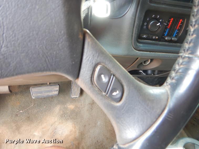 image for item EK9602 2007 Chevrolet Silverado Classic 1500 LT Ext. Cab pickup truck