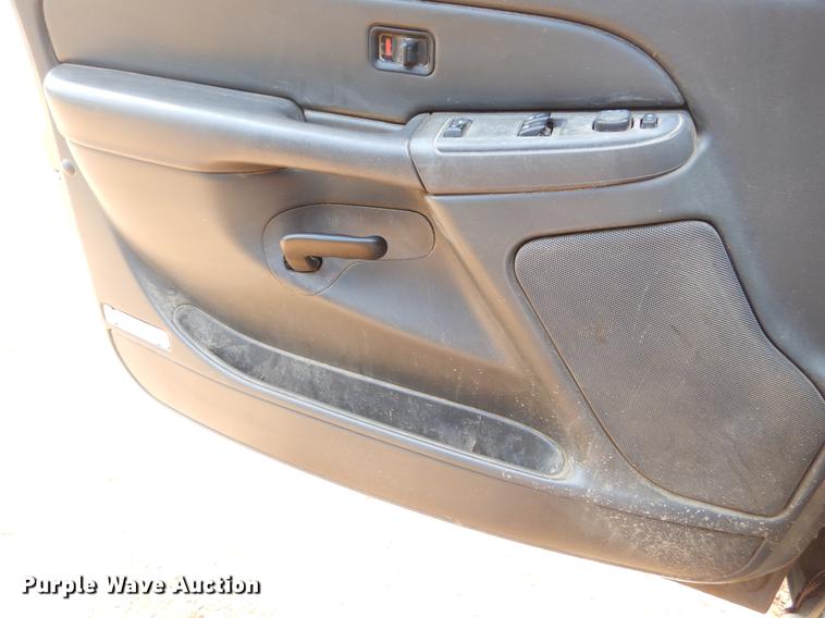 image for item EK9602 2007 Chevrolet Silverado Classic 1500 LT Ext. Cab pickup truck