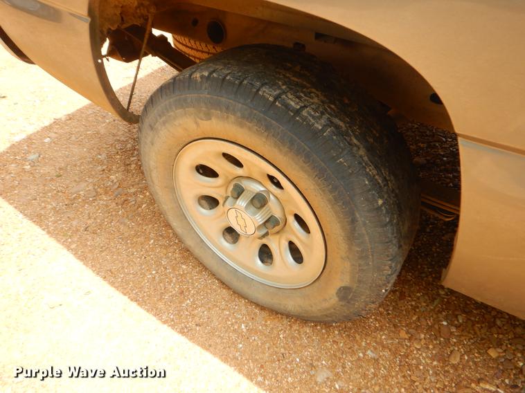 image for item EK9602 2007 Chevrolet Silverado Classic 1500 LT Ext. Cab pickup truck